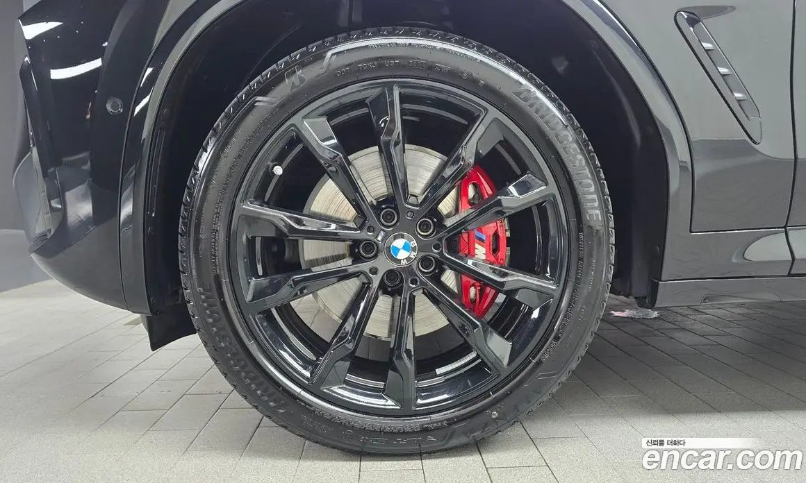 BMW X4 2025 2.0 автомат (гидро), фото 4