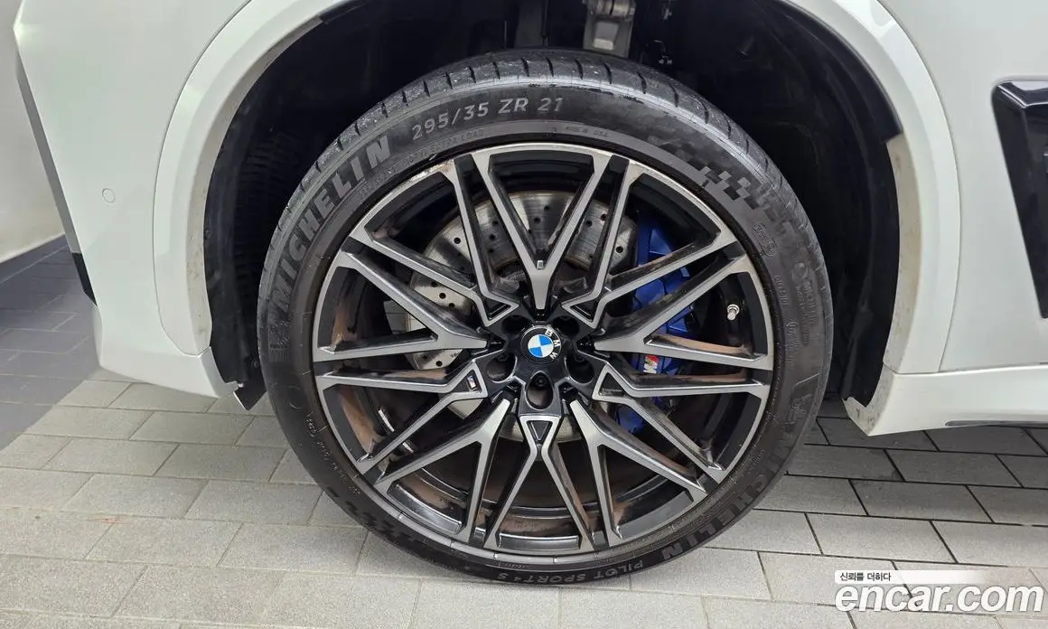 BMW X5M 2024 4.4 автомат (гидро), фото 5 BMW X5M 2024 4.4 автомат (гидро), фото 5