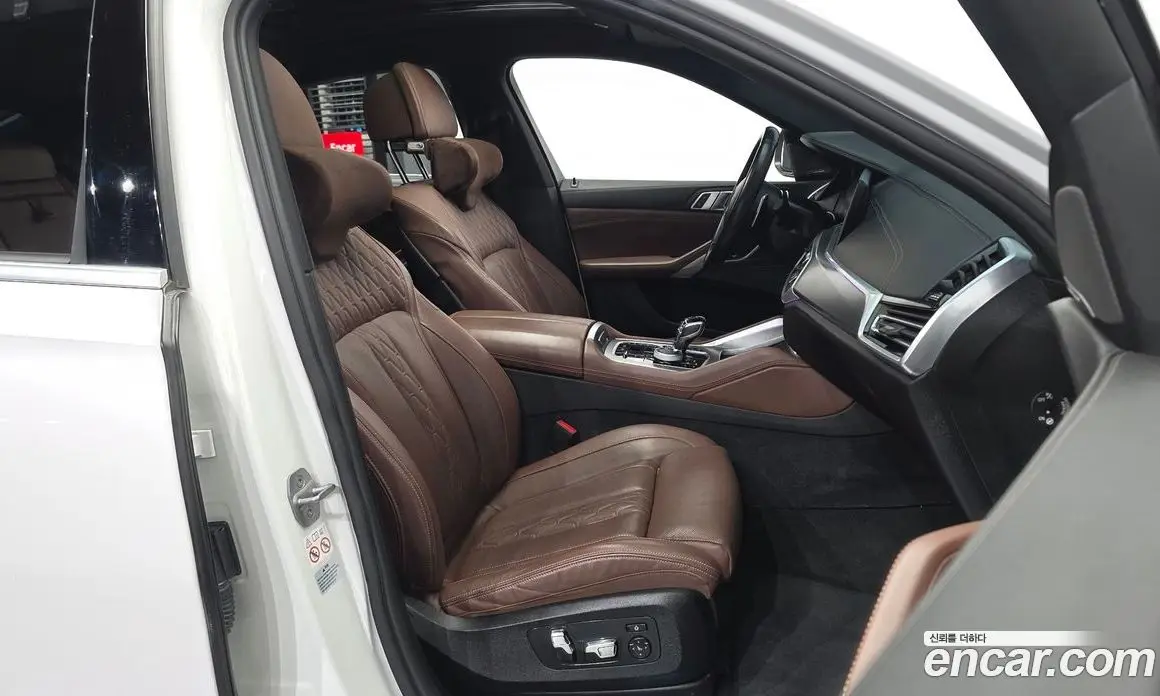 BMW X6 2022 3.0 автомат (гидро), фото 17
