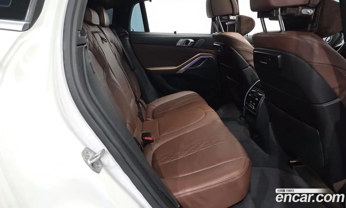 BMW X6 2022 3.0 автомат (гидро), фото 18
