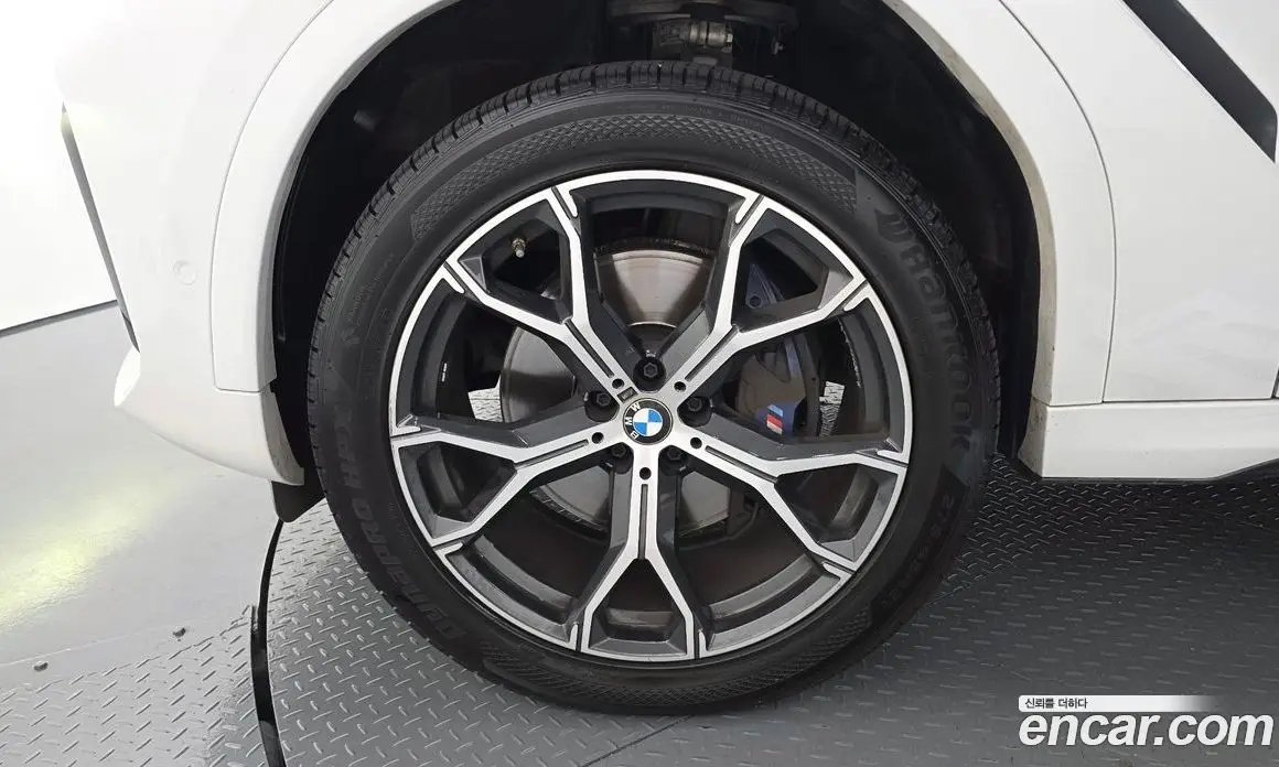 BMW X6 2022 3.0 автомат (гидро), фото 5