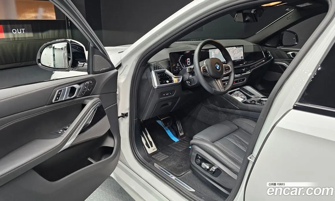 BMW X6 2024 3.0 автомат (гидро), фото 12
