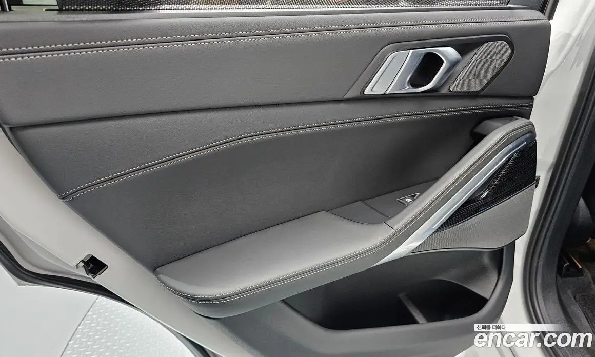 BMW X6 2024 3.0 автомат (гидро), фото 14