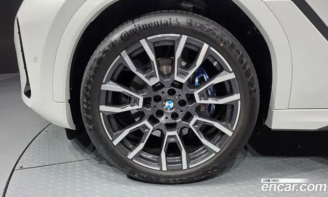 BMW X6 2024 3.0 автомат (гидро), миниатюра 4