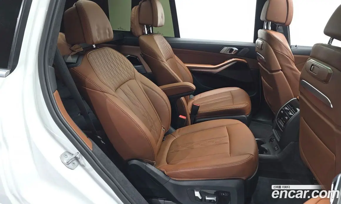 BMW X7 2024 3.0 автомат (гидро), фото 17 BMW X7 2024 3.0 автомат (гидро), фото 17