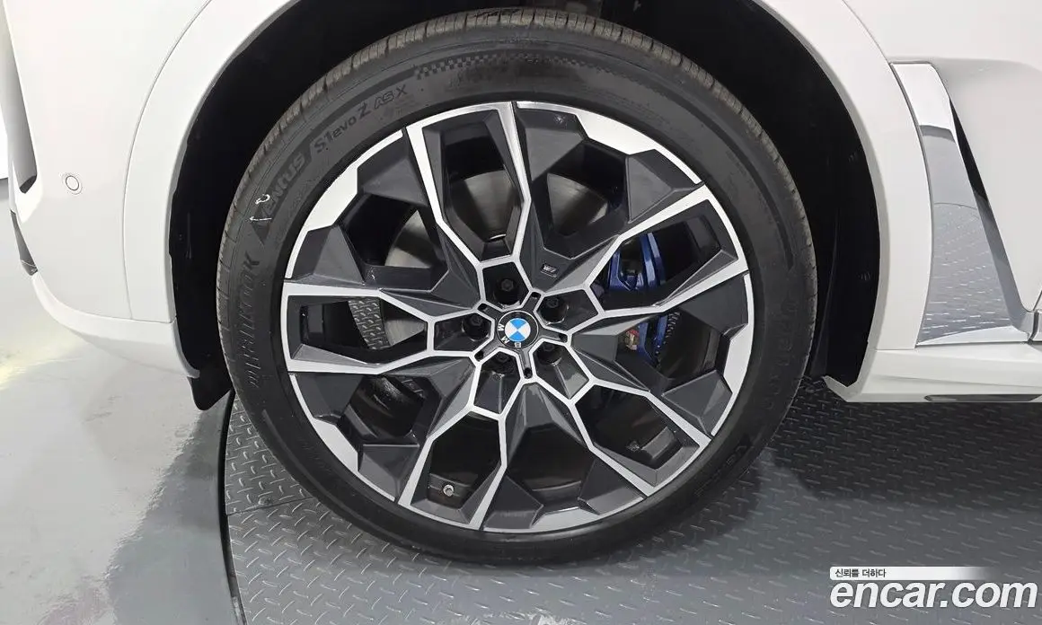 BMW X7 2024 3.0 автомат (гидро), фото 5 BMW X7 2024 3.0 автомат (гидро), фото 5