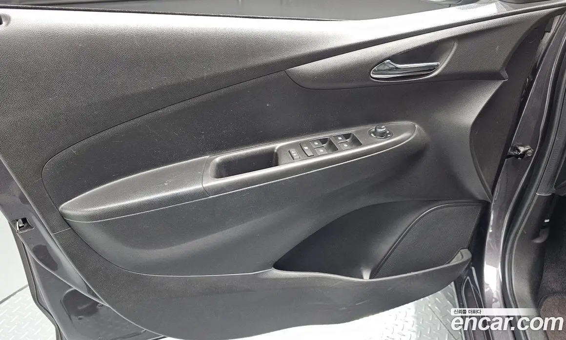 Chevrolet Spark 2016 1.0 автомат (гидро), фото 14