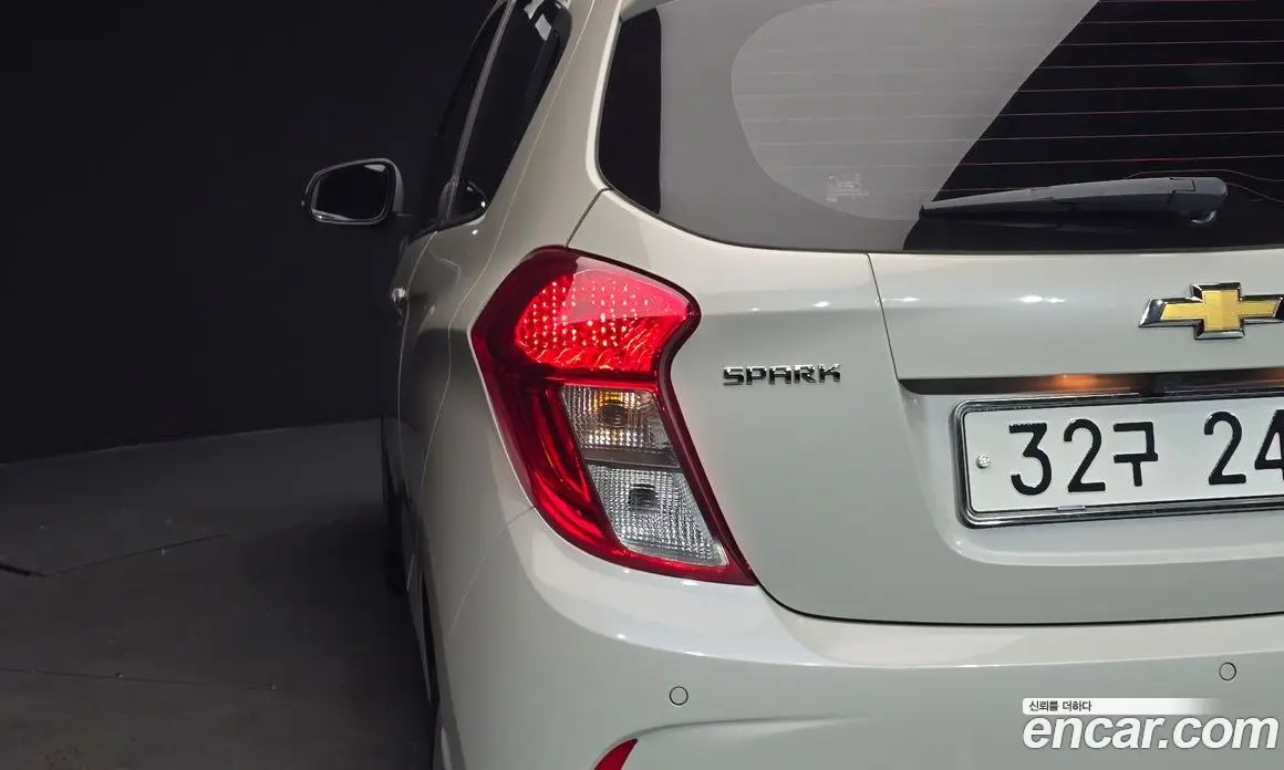 Chevrolet Spark 2016 1.0 автомат (гидро), фото 9