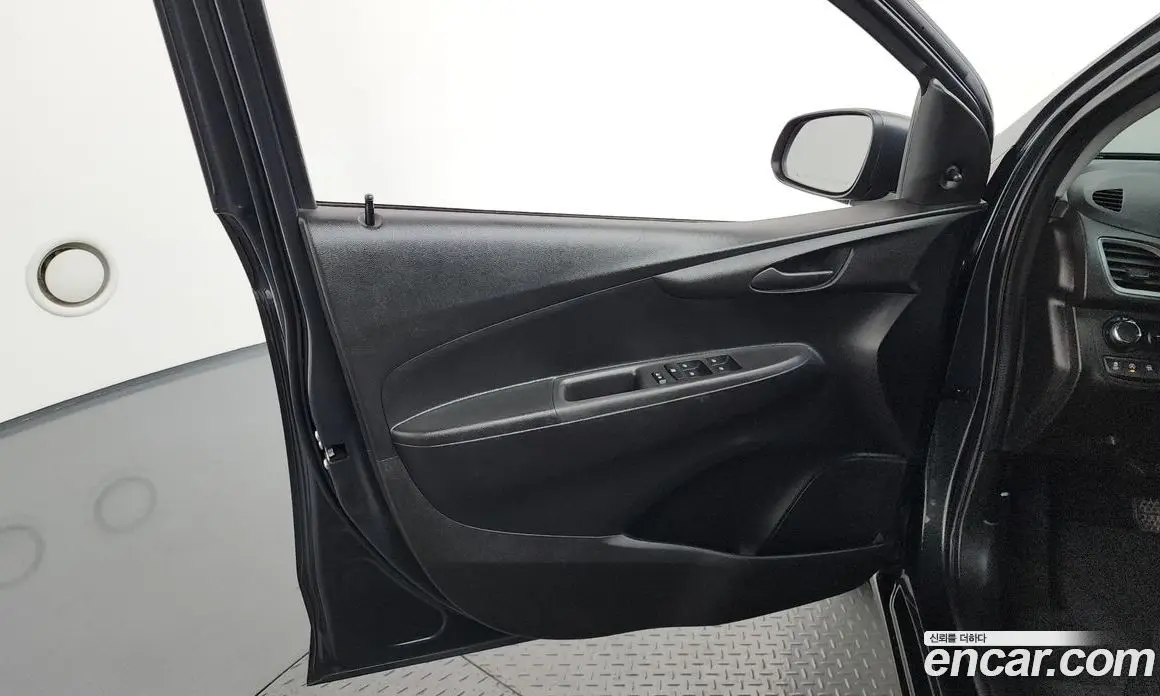 Chevrolet Spark 2019 1.0 автомат (гидро), фото 14