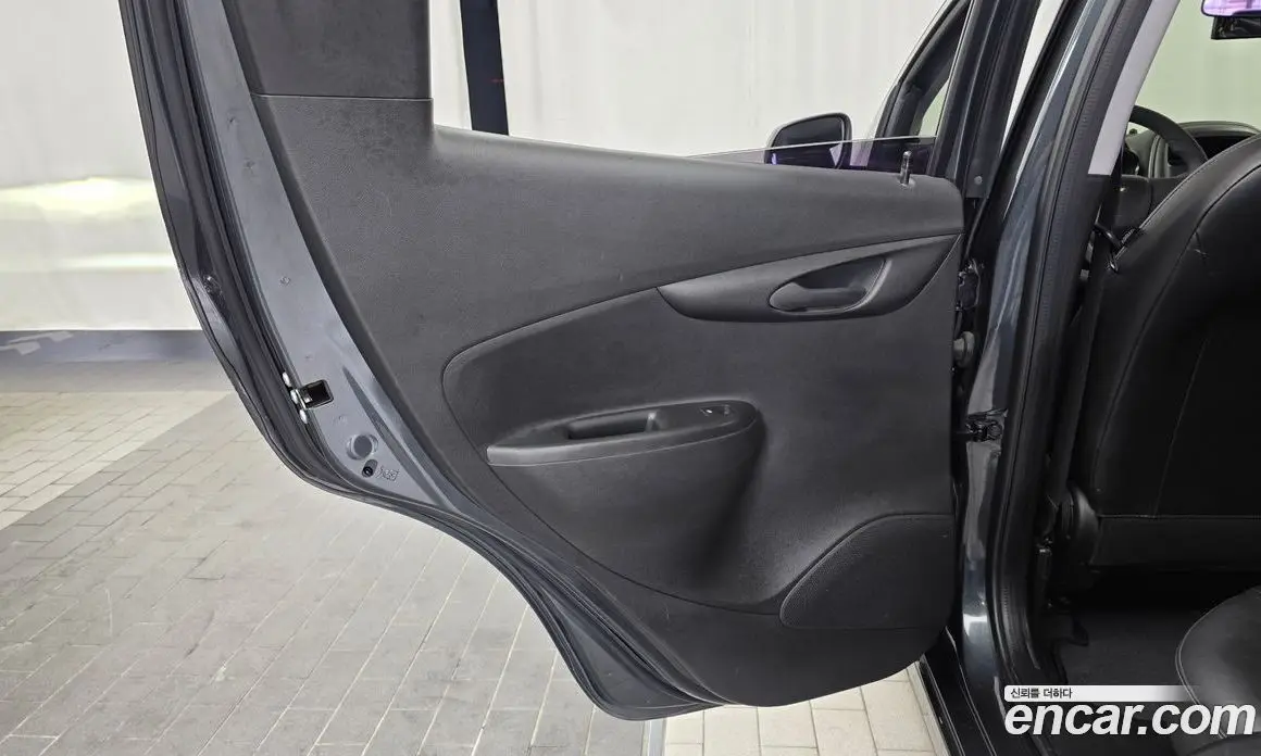 Chevrolet Spark 2019 1.0 автомат (гидро), фото 15