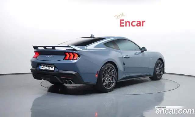 Ford Mustang 2024 5.0 автомат (гидро), миниатюра 2