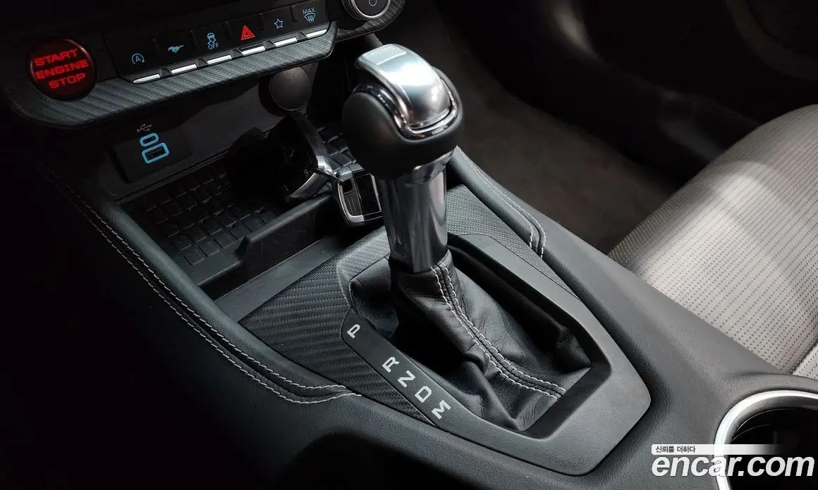 Ford Mustang 2024 5.0 автомат (гидро), фото 12