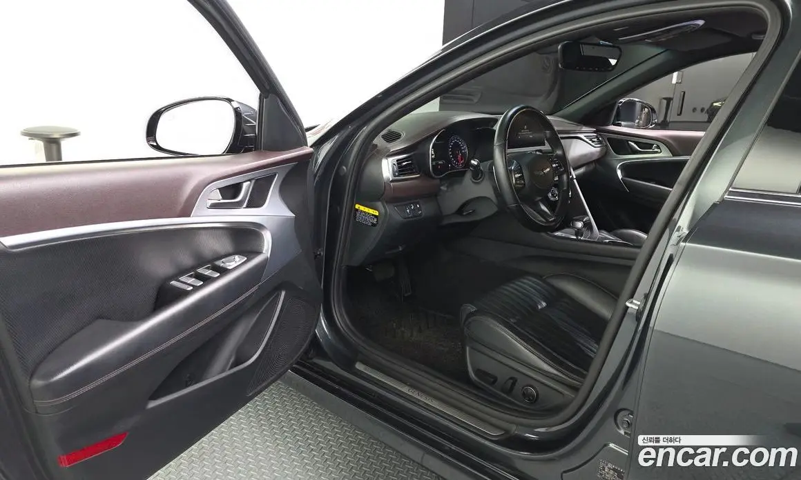 Genesis G70 2018 2.0 автомат (гидро), фото 13