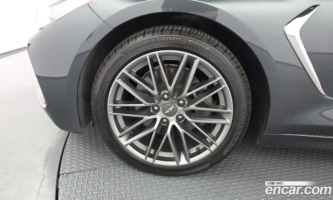 Genesis G70 2018 2.0 автомат (гидро), фото 5