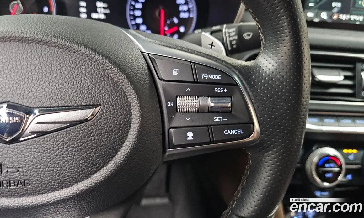 Genesis G70 2018 2.0 автомат (гидро), фото 20 Genesis G70 2018 2.0 автомат (гидро), фото 20