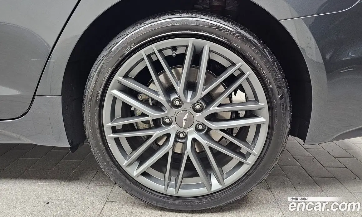 Genesis G70 2018 2.0 автомат (гидро), фото 7 Genesis G70 2018 2.0 автомат (гидро), фото 7