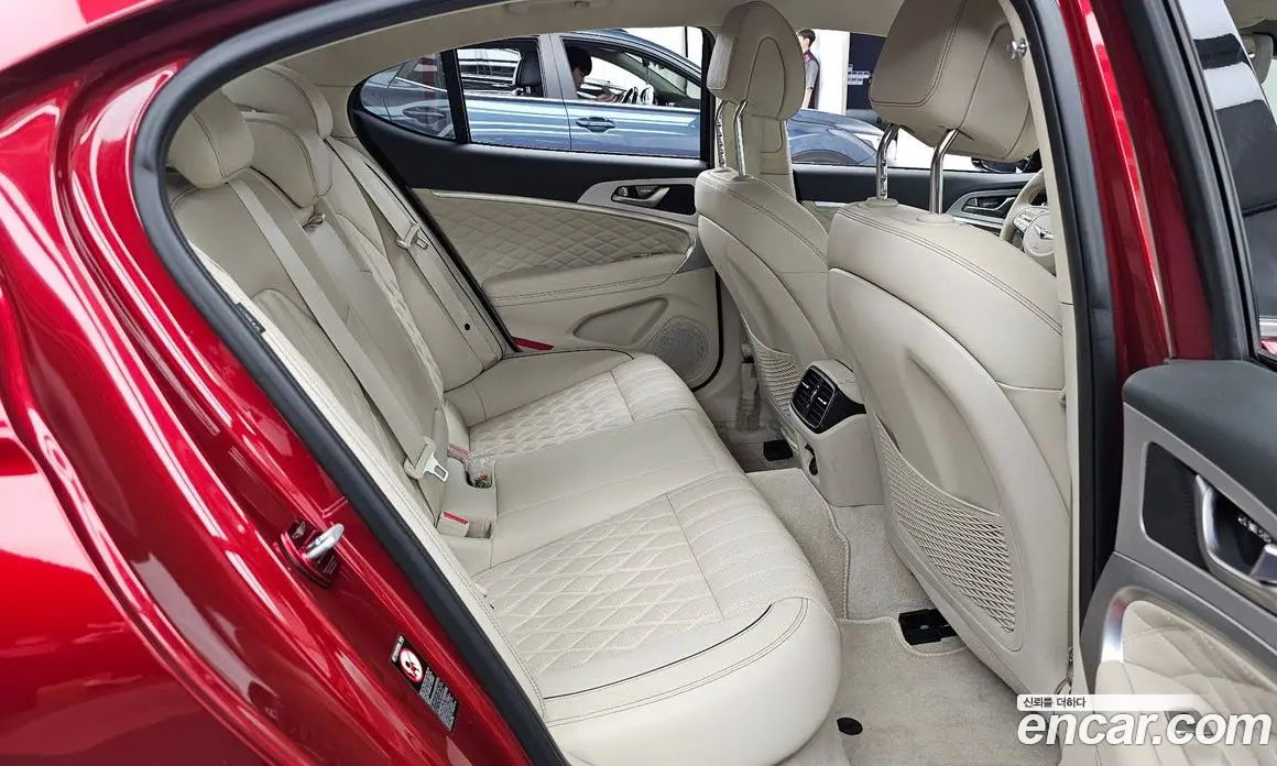 Genesis G70 2018 3.3 автомат (гидро), фото 18 Genesis G70 2018 3.3 автомат (гидро), фото 18