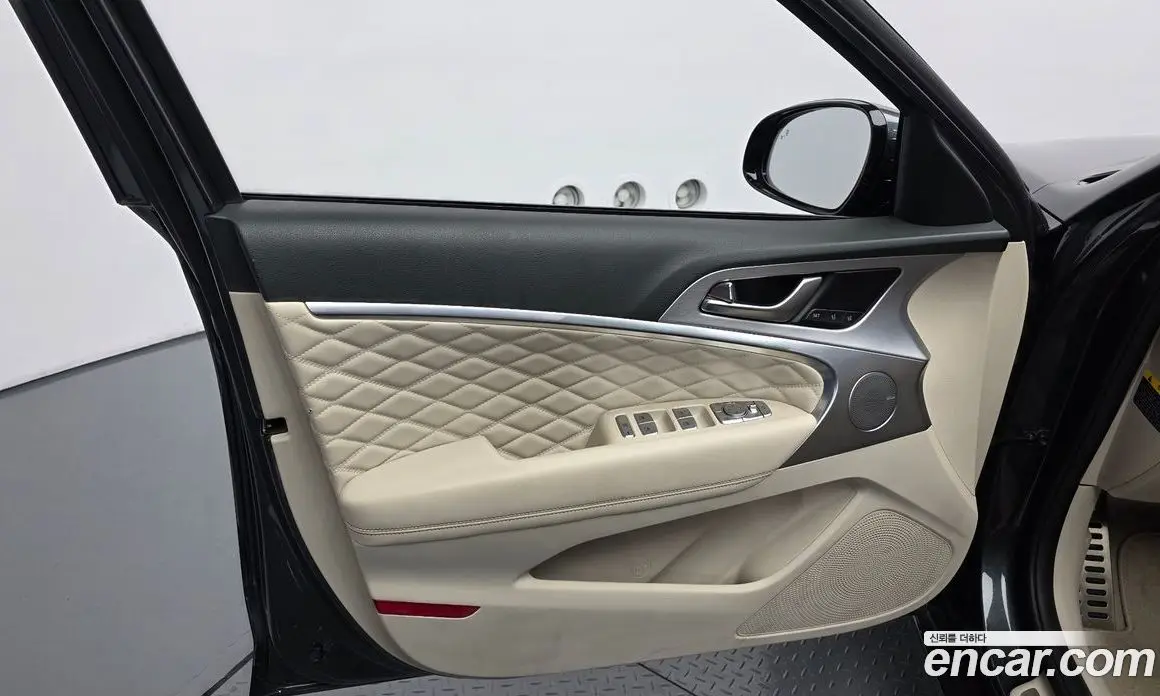 Genesis G70 2018 3.3 автомат (гидро), фото 14 Genesis G70 2018 3.3 автомат (гидро), фото 14