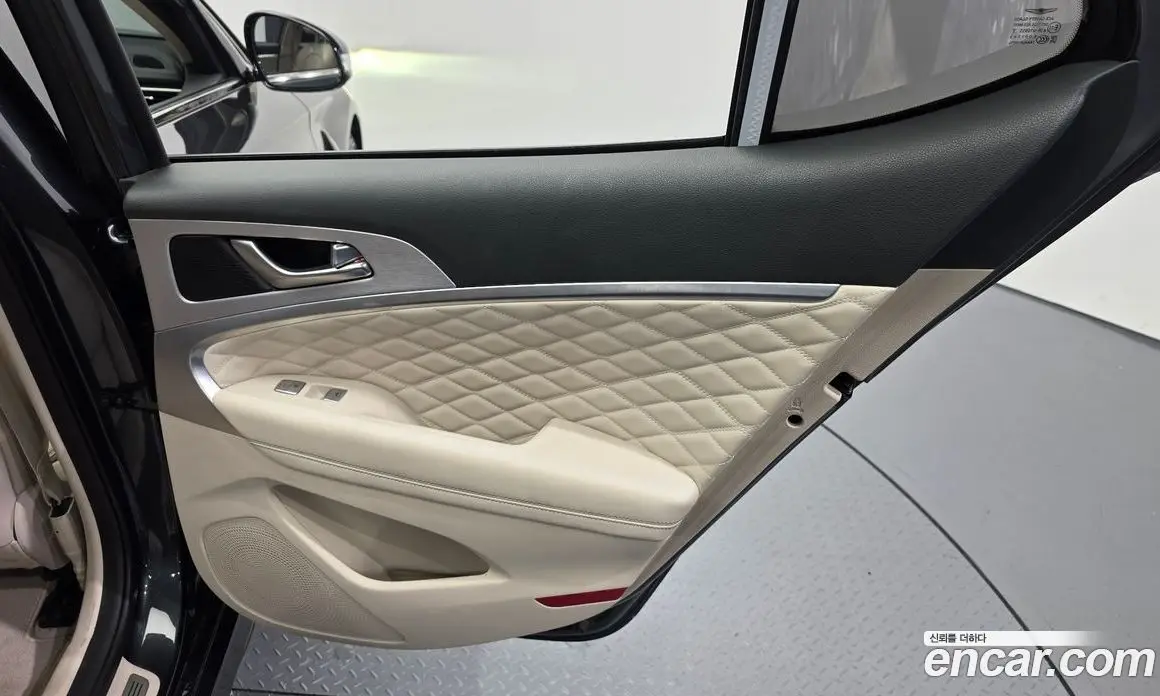 Genesis G70 2018 3.3 автомат (гидро), фото 15 Genesis G70 2018 3.3 автомат (гидро), фото 15