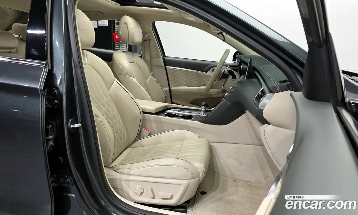 Genesis G70 2018 3.3 автомат (гидро), фото 17 Genesis G70 2018 3.3 автомат (гидро), фото 17
