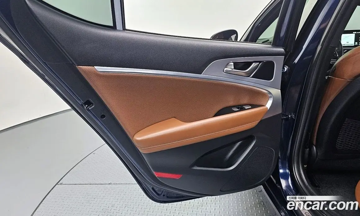 Genesis G70 2019 2.0 автомат (гидро), фото 15
