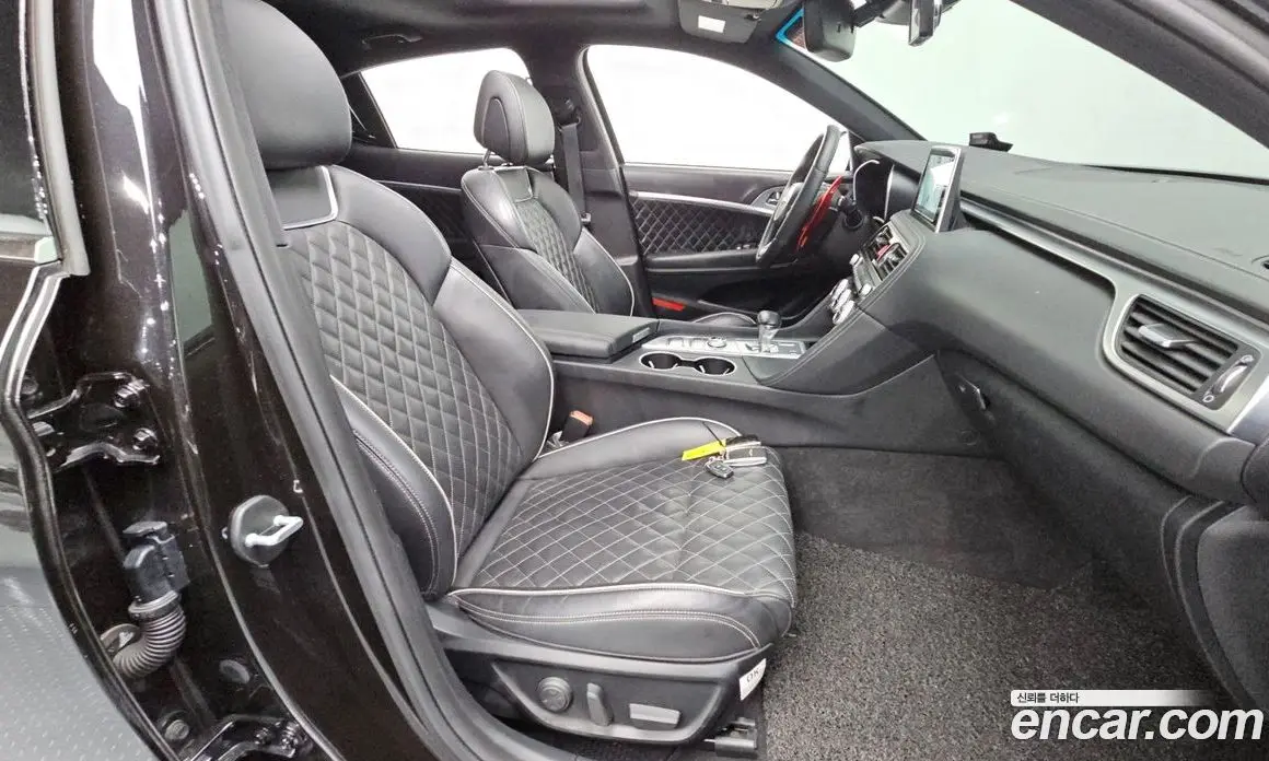 Genesis G70 2019 2.0 автомат (гидро), фото 16