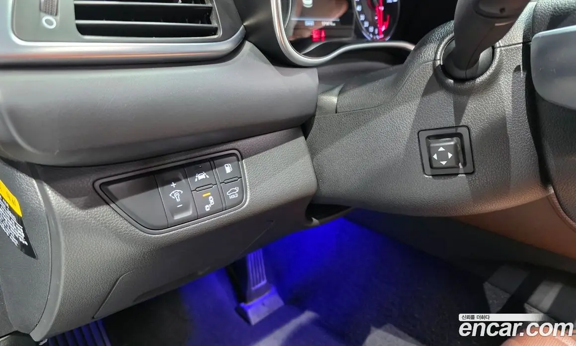 Genesis G70 2019 2.2 автомат (гидро), фото 18 Genesis G70 2019 2.2 автомат (гидро), фото 18