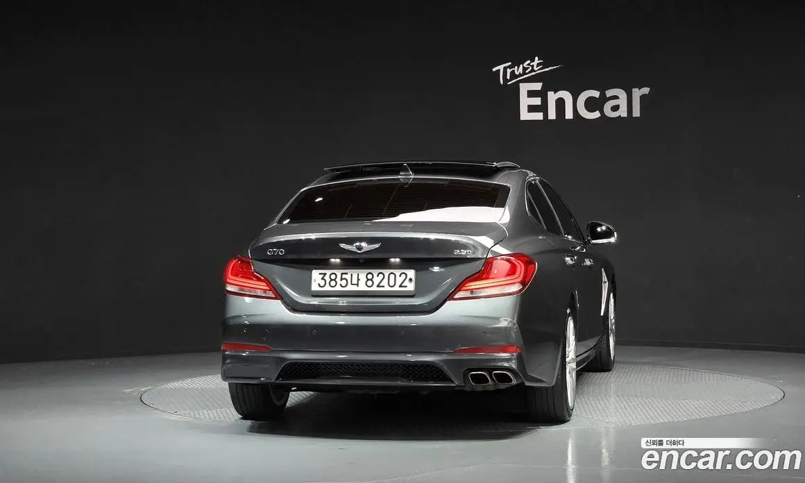 Genesis G70 2019 2.2 автомат (гидро), фото 4 Genesis G70 2019 2.2 автомат (гидро), фото 4