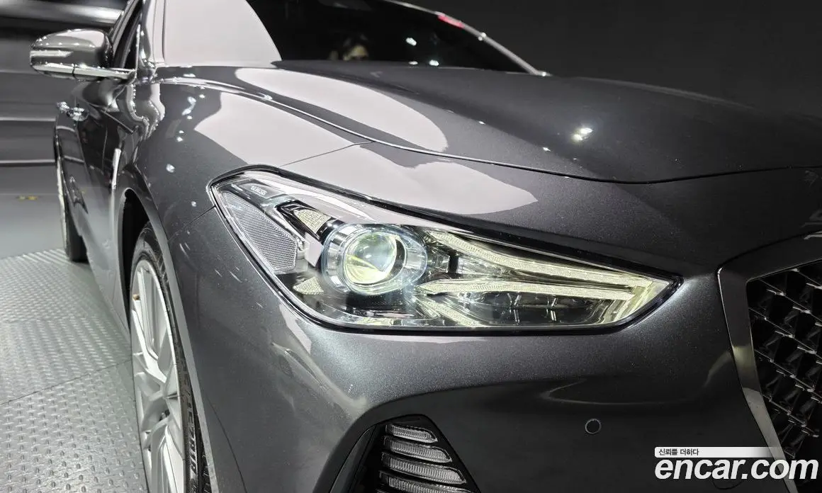 Genesis G70 2019 2.2 автомат (гидро), фото 8 Genesis G70 2019 2.2 автомат (гидро), фото 8