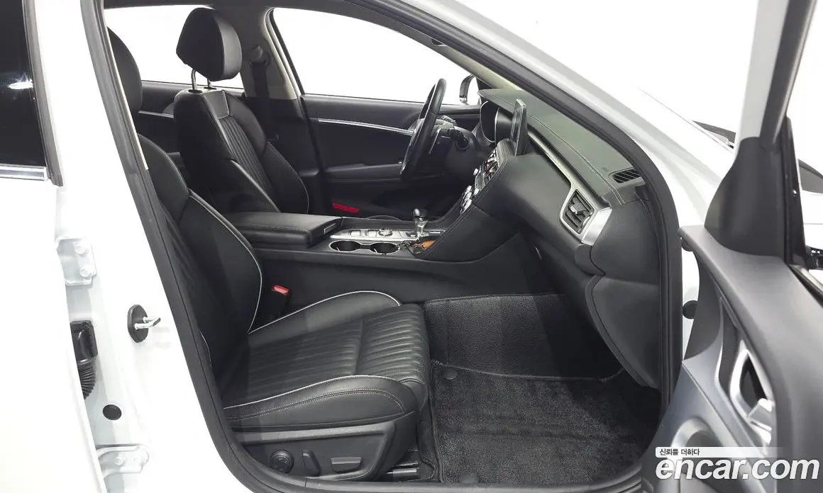 Genesis G70 2020 2.0 автомат (гидро), фото 12 Genesis G70 2020 2.0 автомат (гидро), фото 12