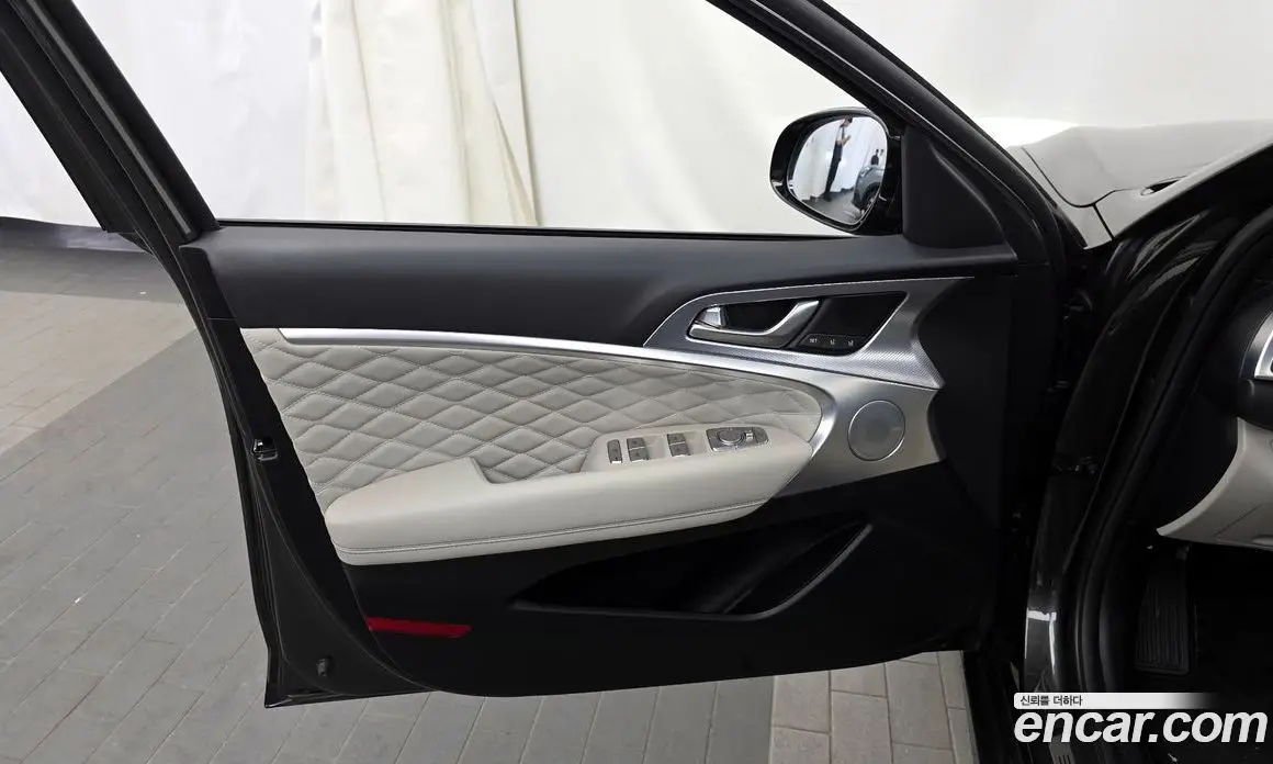 Genesis G70 2022 3.3 автомат (гидро), фото 12