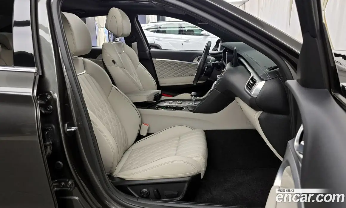 Genesis G70 2022 3.3 автомат (гидро), фото 14