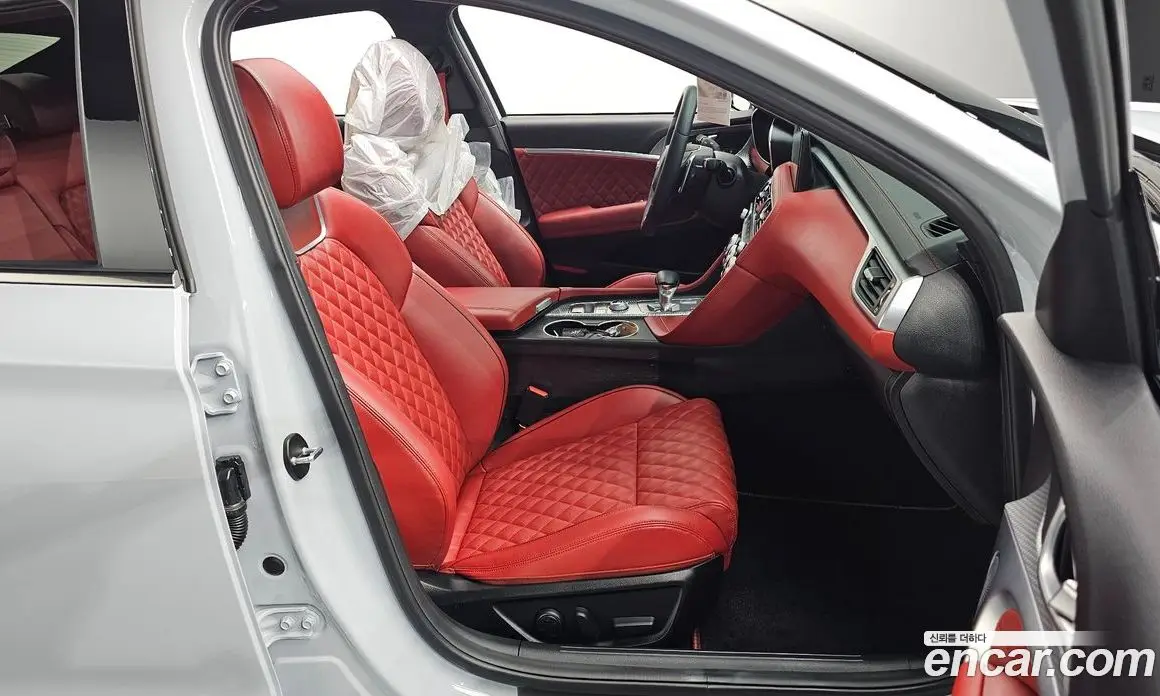 Genesis G70 2022 2.0 автомат (гидро), фото 16 Genesis G70 2022 2.0 автомат (гидро), фото 16