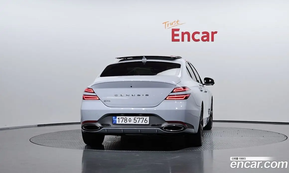 Genesis G70 2022 2.0 автомат (гидро), фото 4 Genesis G70 2022 2.0 автомат (гидро), фото 4