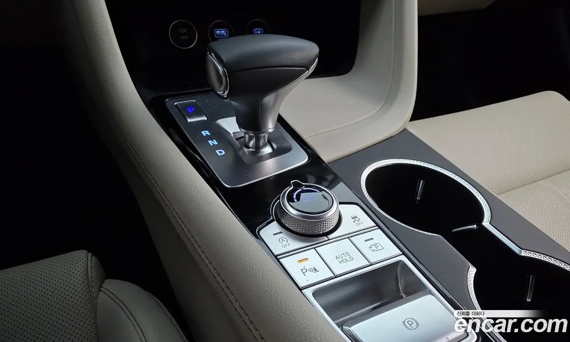 Genesis G70 2025 2.5 автомат (гидро), фото 12