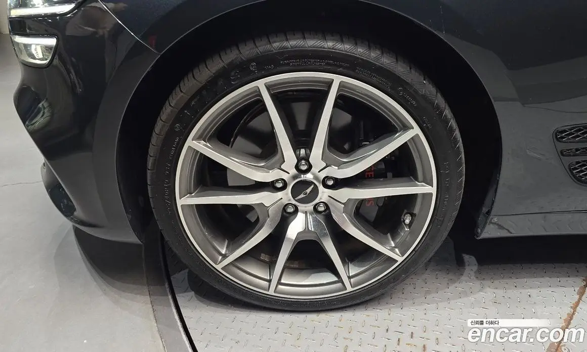 Genesis G70 2025 2.5 автомат (гидро), фото 5
