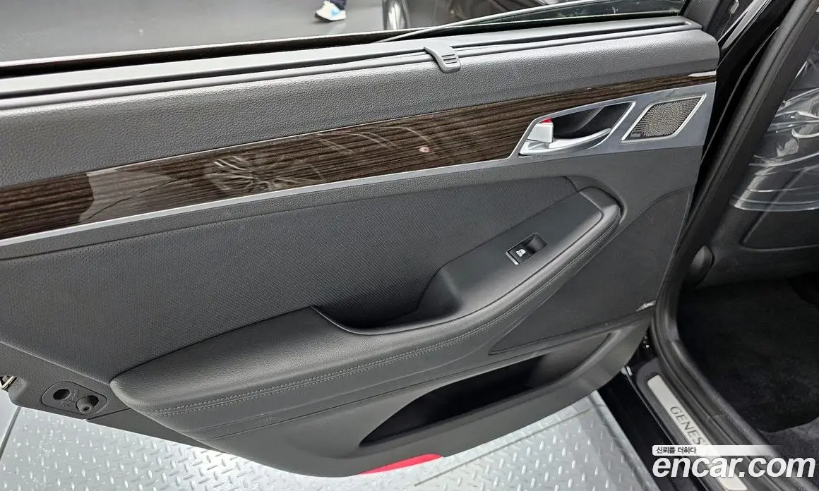 Genesis G80 2019 3.3 автомат (гидро), фото 15 Genesis G80 2019 3.3 автомат (гидро), фото 15