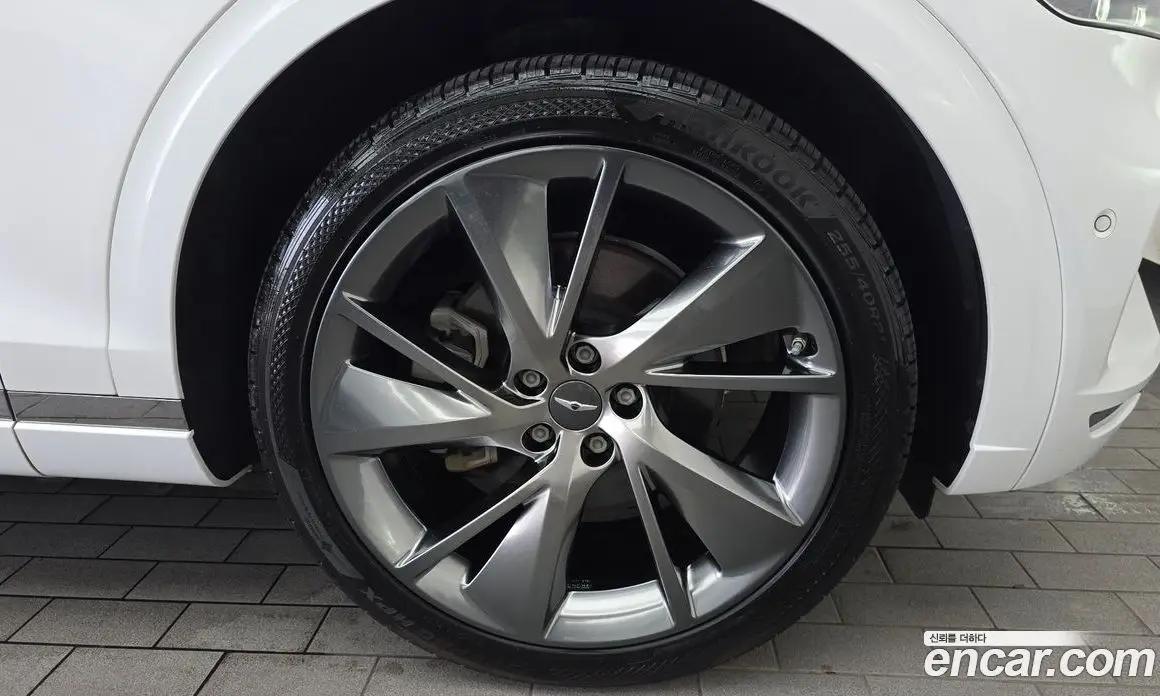 Genesis GV70 2021 2.5 автомат (гидро), фото 7 Genesis GV70 2021 2.5 автомат (гидро), фото 7
