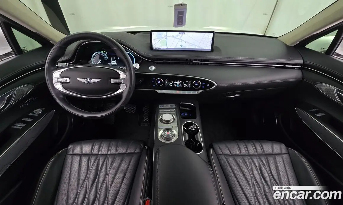 Genesis GV70 2021 2.5 автомат (гидро), фото 10 Genesis GV70 2021 2.5 автомат (гидро), фото 10