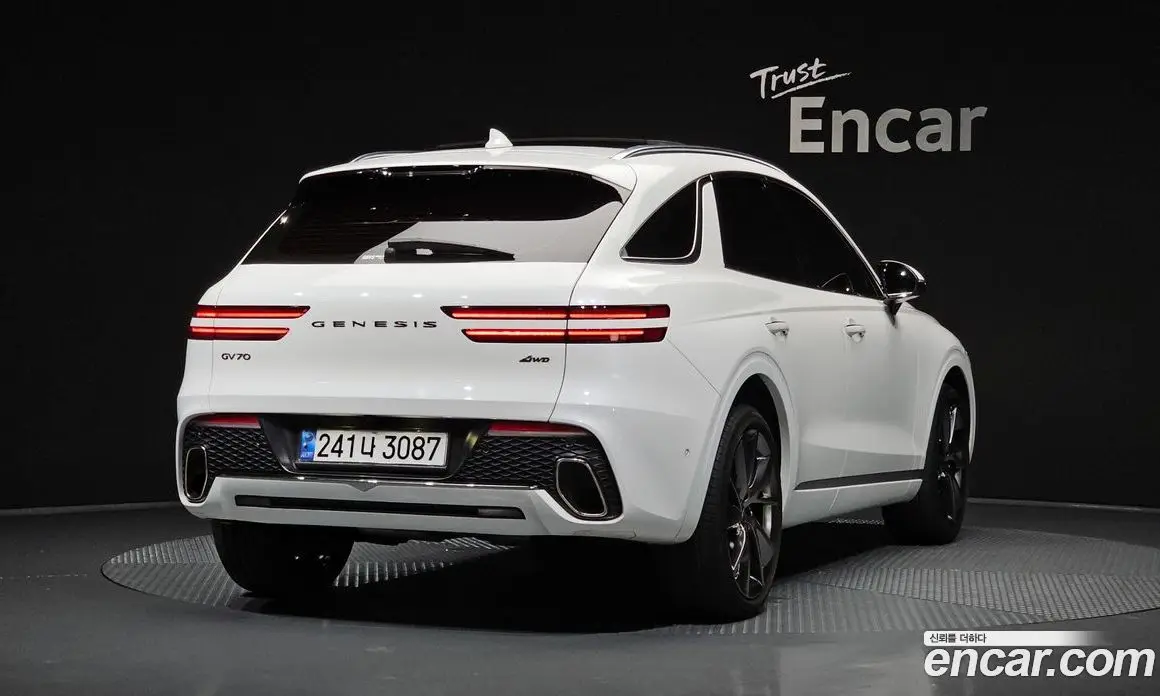 Genesis GV70 2021 2.5 автомат (гидро), фото 2 Genesis GV70 2021 2.5 автомат (гидро), фото 2
