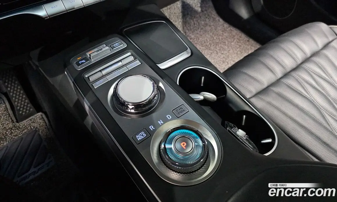 Genesis GV70 2021 2.5 автомат (гидро), фото 12 Genesis GV70 2021 2.5 автомат (гидро), фото 12