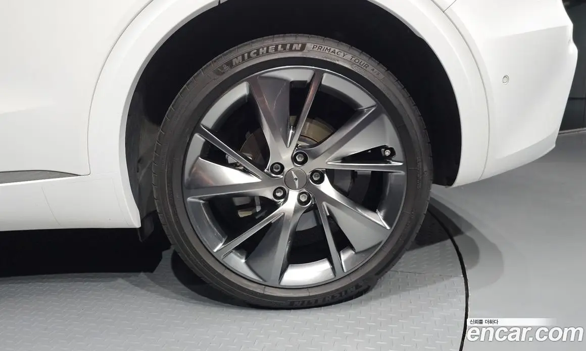 Genesis GV70 2021 2.5 автомат (гидро), фото 7 Genesis GV70 2021 2.5 автомат (гидро), фото 7
