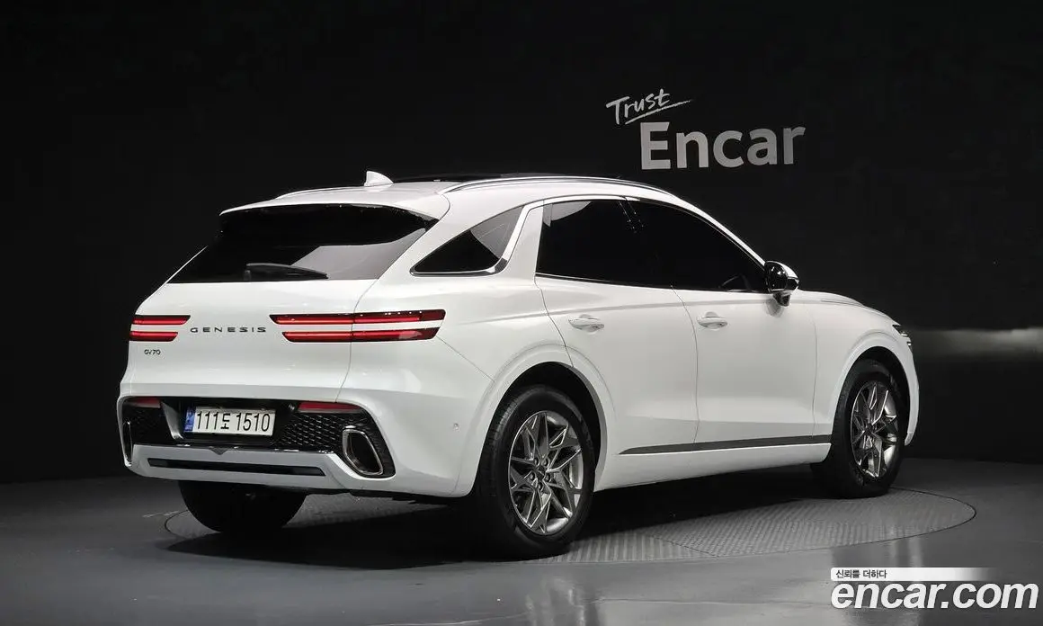 Genesis GV70 2021 2.5 автомат (гидро), фото 2 Genesis GV70 2021 2.5 автомат (гидро), фото 2