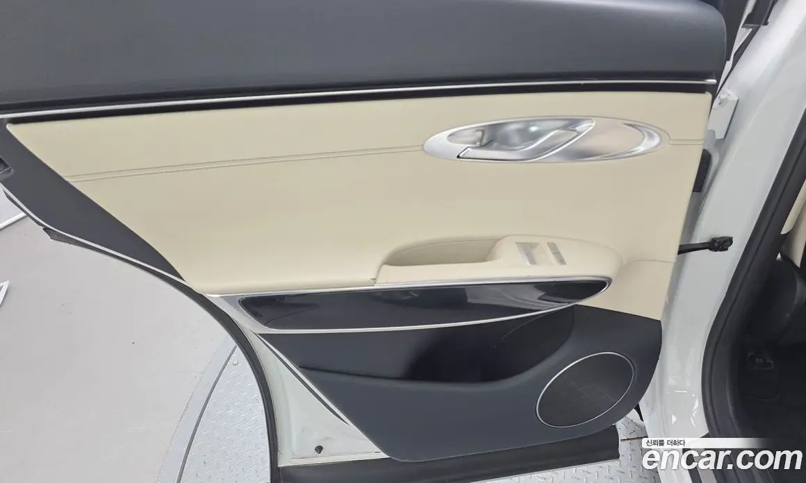 Genesis GV70 2022 2.5 автомат (гидро), фото 15