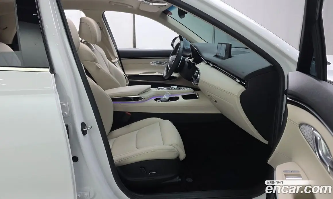 Genesis GV70 2022 2.5 автомат (гидро), фото 16