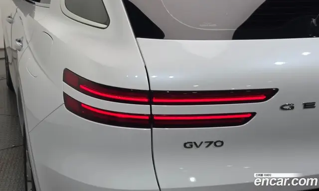 Genesis GV70 2022 2.5 автомат (гидро), миниатюра 9