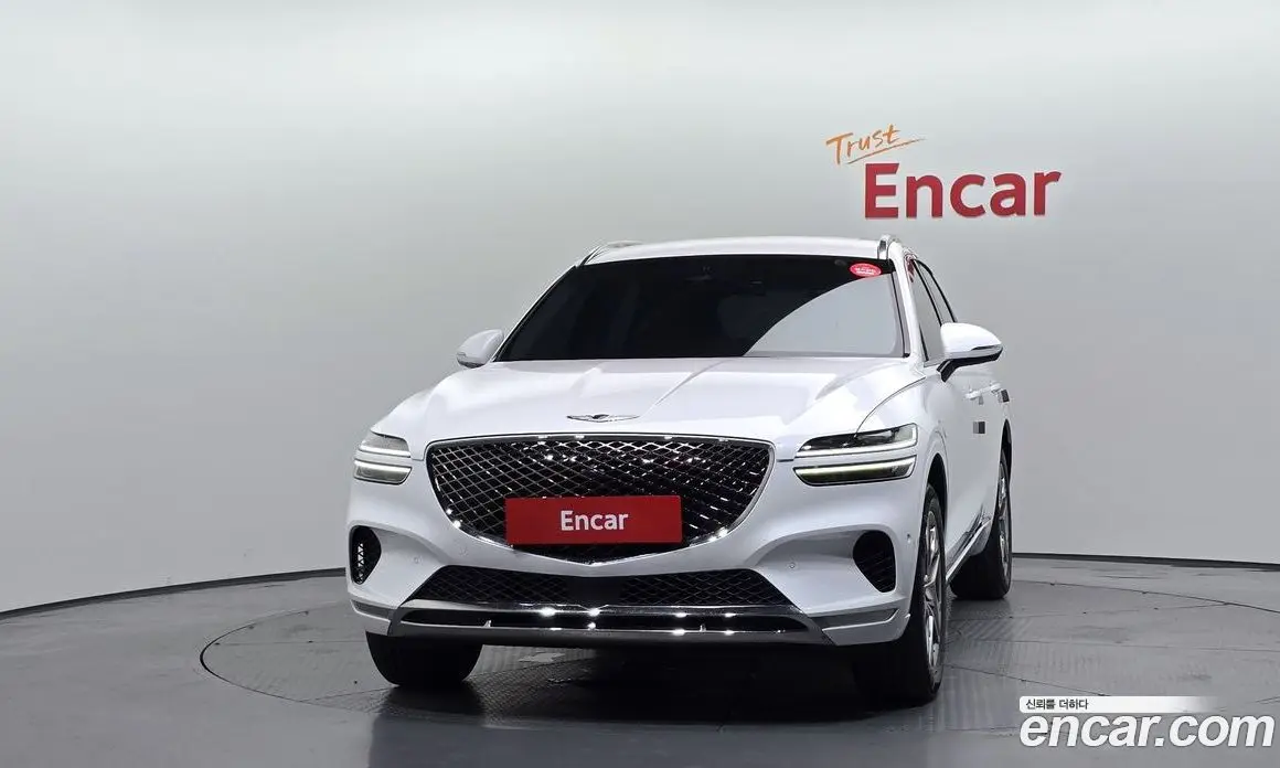 Genesis GV70 2022 2.5 автомат (гидро), фото 3 Genesis GV70 2022 2.5 автомат (гидро), фото 3