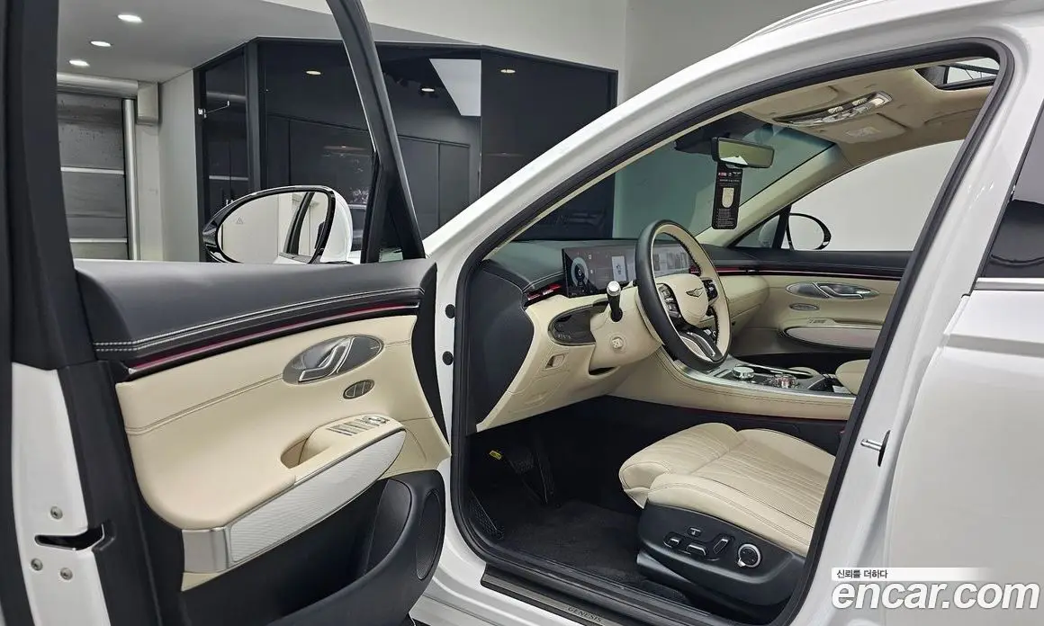 Genesis GV70 2024 2.5 автомат (гидро), фото 13