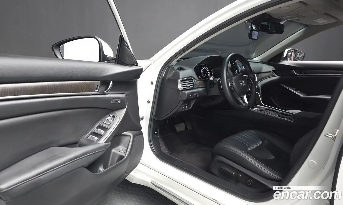 Honda Accord 2019 2.0 автомат (гидро), фото 12 Honda Accord 2019 2.0 автомат (гидро), фото 12