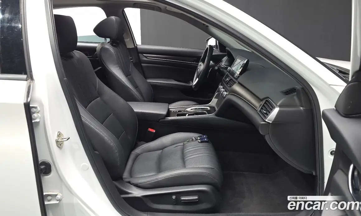 Honda Accord 2019 2.0 автомат (гидро), фото 17 Honda Accord 2019 2.0 автомат (гидро), фото 17